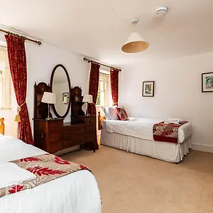 The Admirals House - & Free Parking Holiday home Bath
